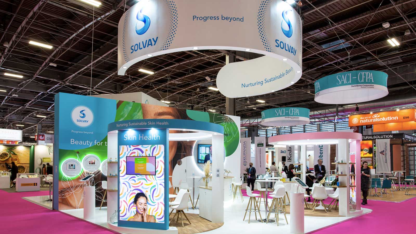 Stand-Design-Solvay-Incosmetics-Backlit