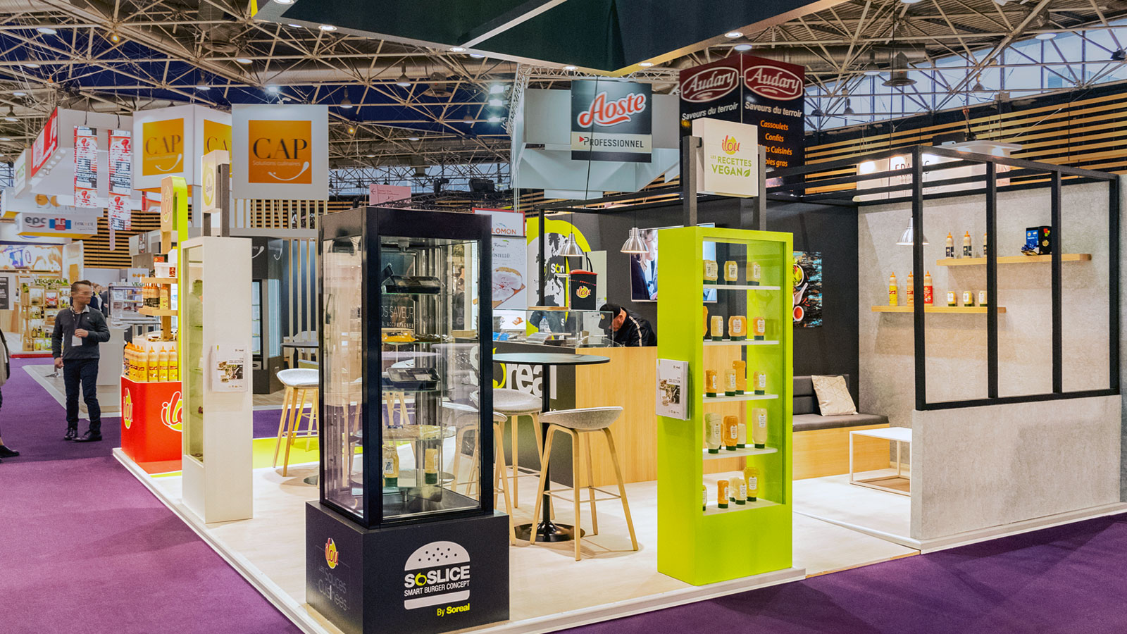 Stand-Design-Soreal-Sirha-Vitrine