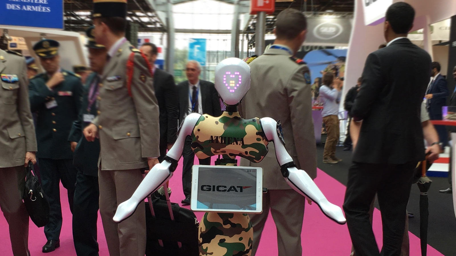 Stand-Gicat-Marketing-Robot