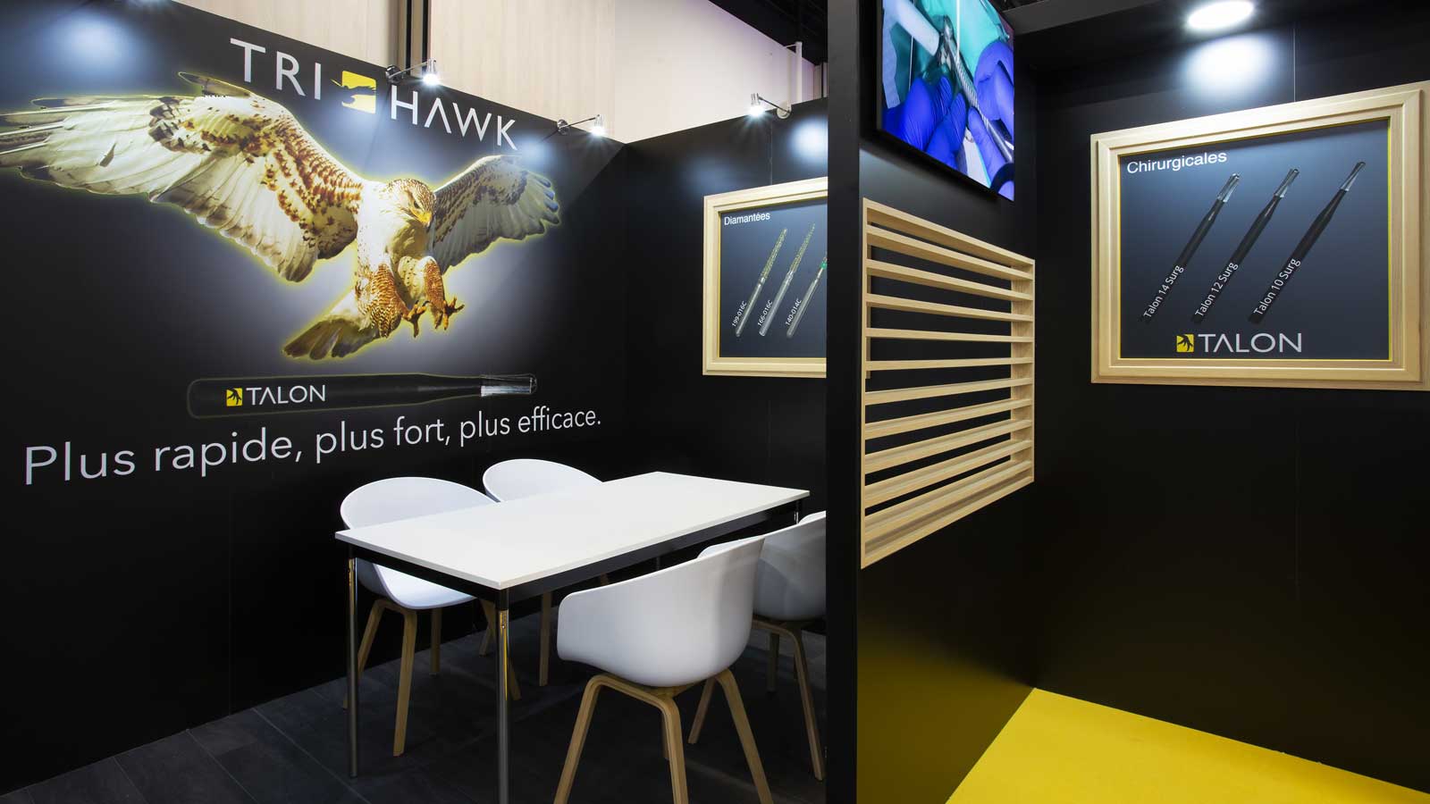Stand-Design-ADF-Tri Hawk-Meeting