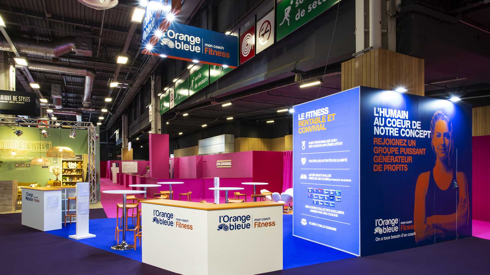 Stand-Design-LOrangeBleue-Franchise Expo-Welcomedesk