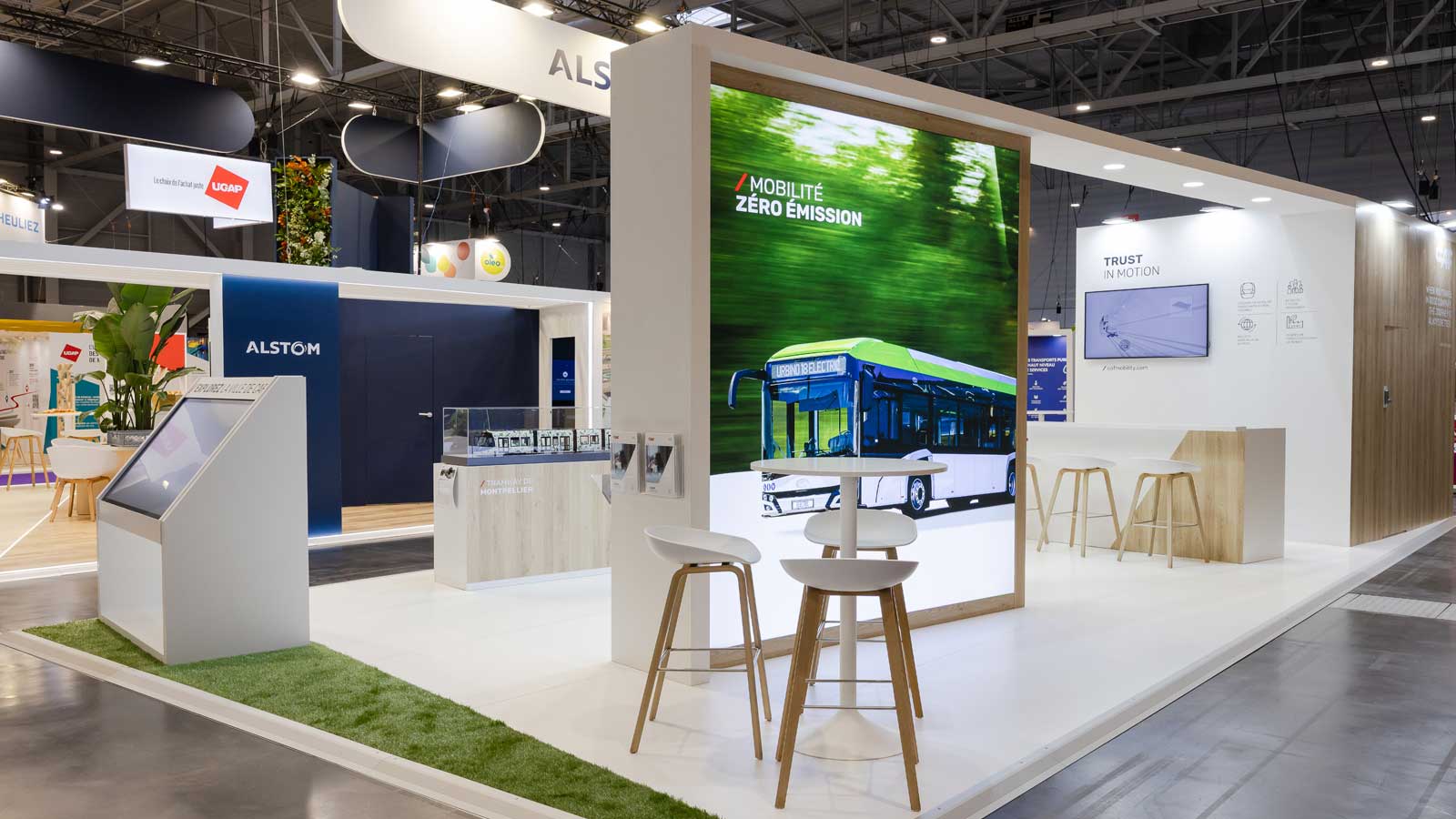 Stand-Design-CAF-RNTP-Backlit