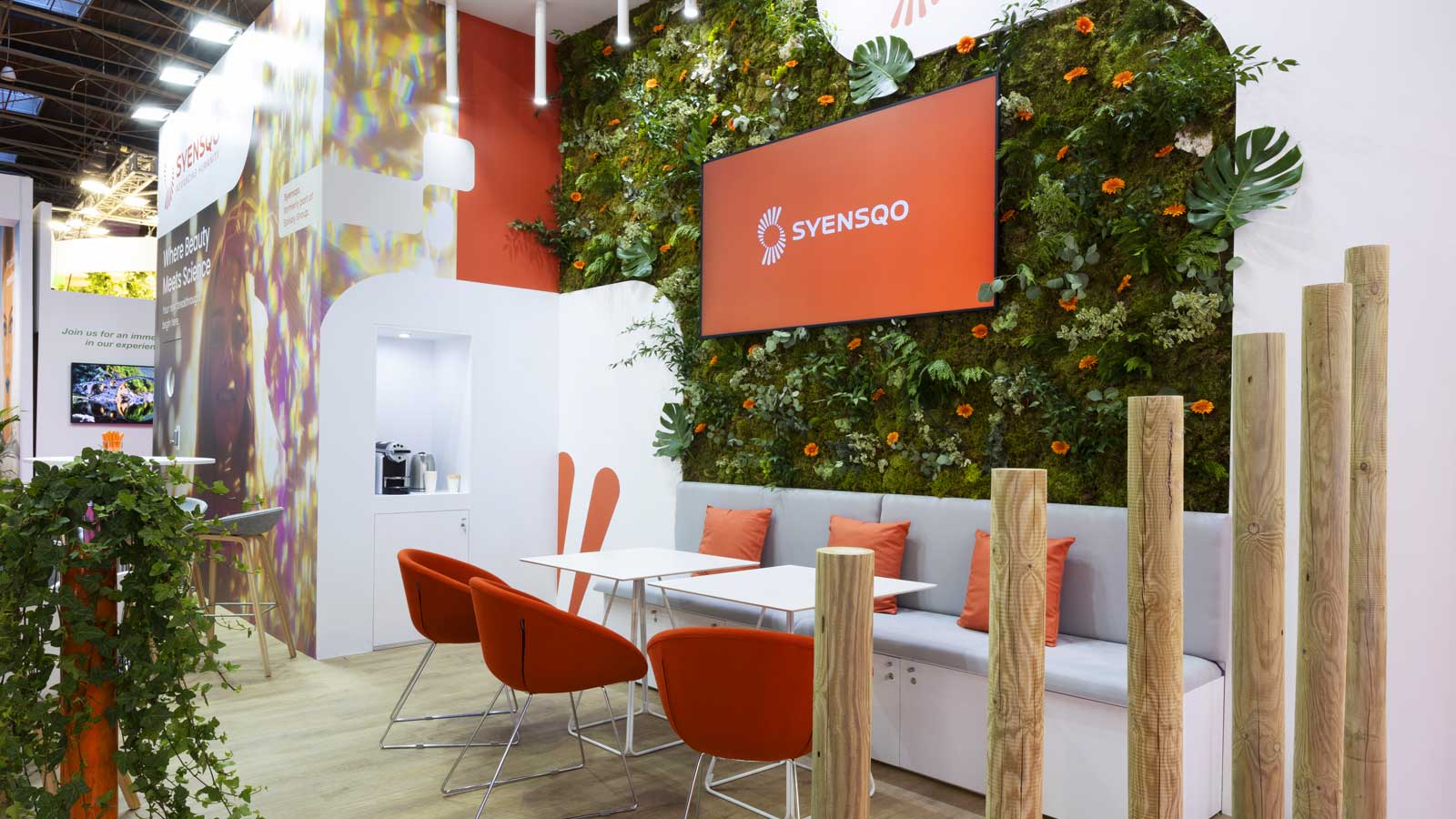 Stand-Design-Syensqo-InCosmetics-Lounge-area